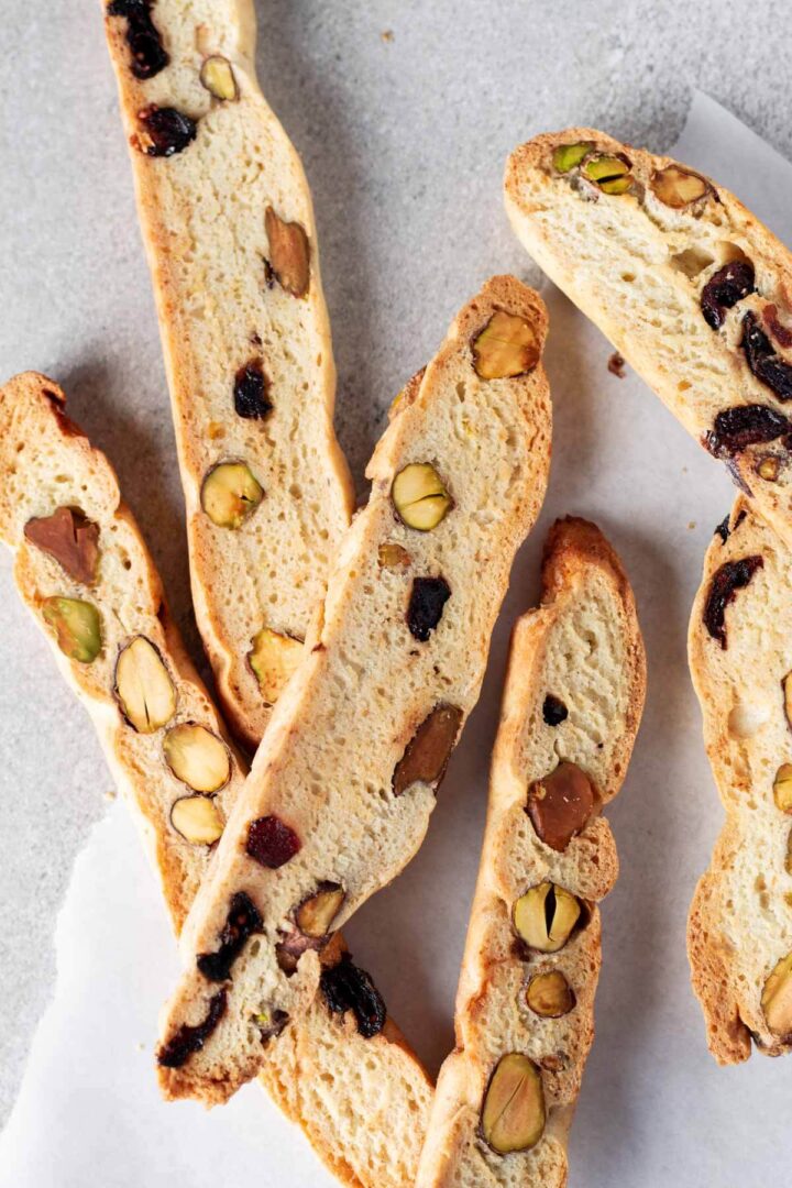 Vegane Cantuccini mit Pistazien und Cranberrys - Kitchen Diaries