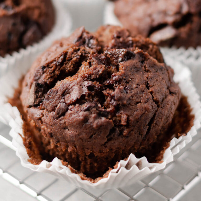 Vegane Schokomuffins mit Schokostückchen - Kitchen Diaries